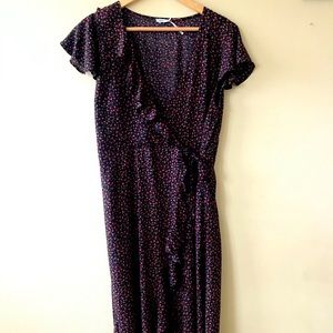 Kimchi Blue 💃🏻 Wrap Dress